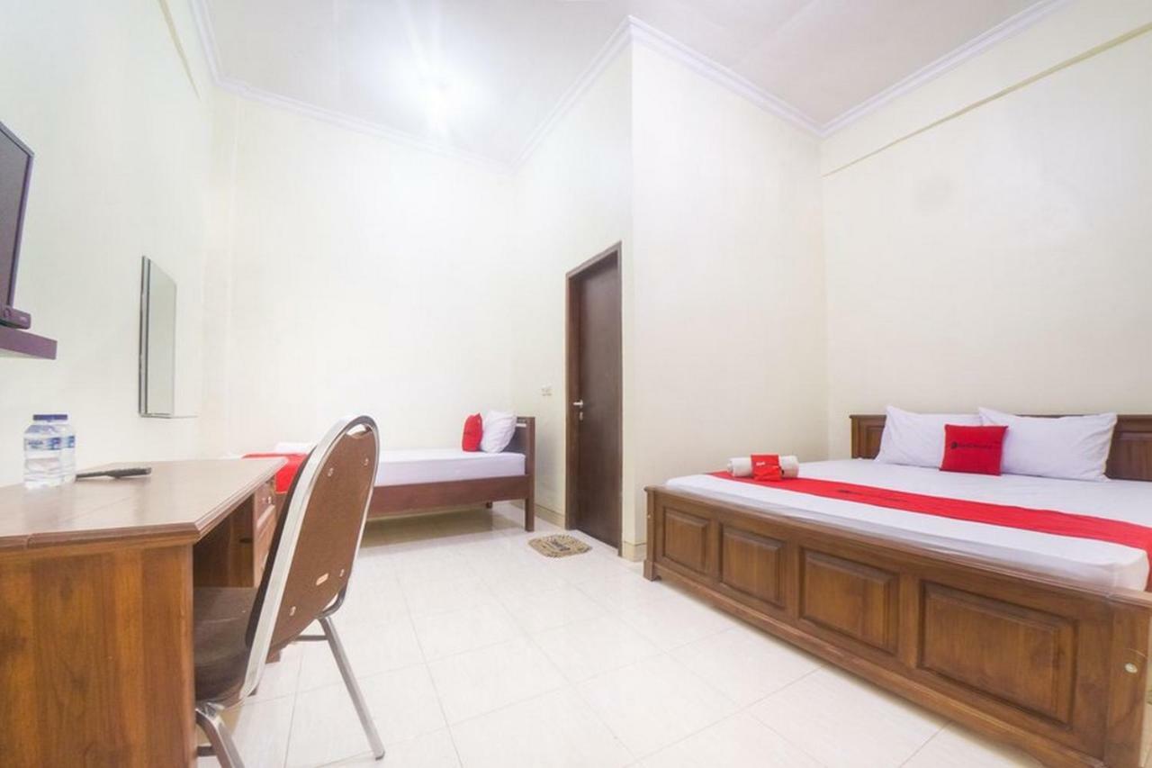 Reddoorz Near Nusa Cendana University Kupang  Exterior photo