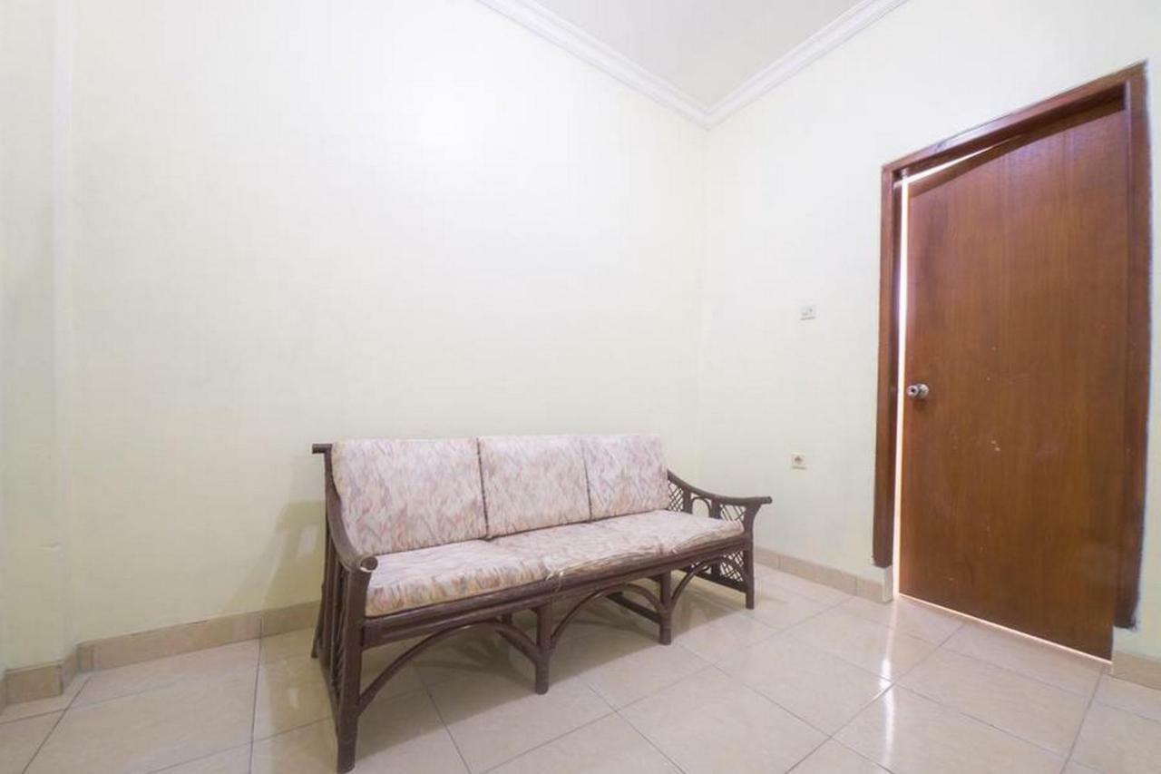 Reddoorz Near Nusa Cendana University Kupang  Exterior photo